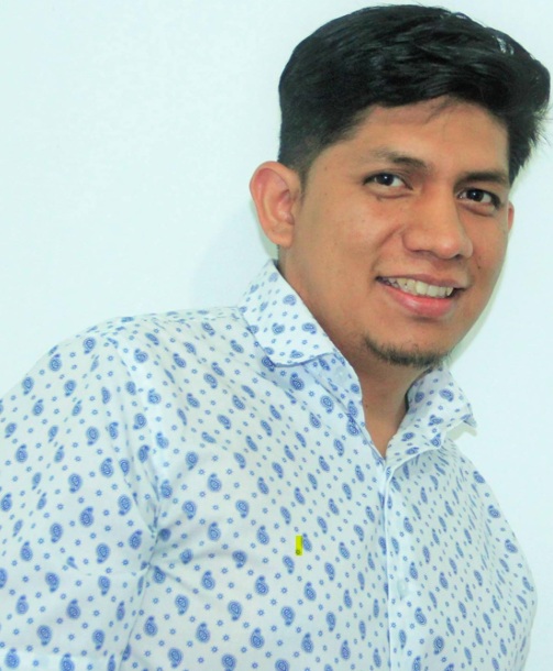 José Alberto More, fundador de Aconectarme